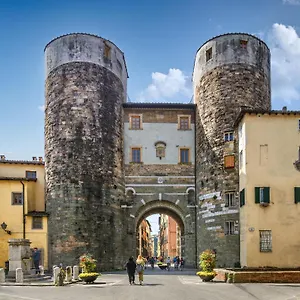 Ilaria **** Lucca